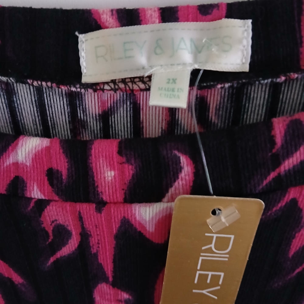 NWT Riley&James Hot Pink Flames Ribber Topped. - Picture 3 of 4